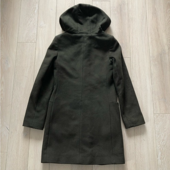 Aritzia Babaton Pearce Wool Cashmere Coat in Dark Olive Green - Picture 4 of 13